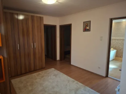 BRASADAS vinde casa cu iesire la lac