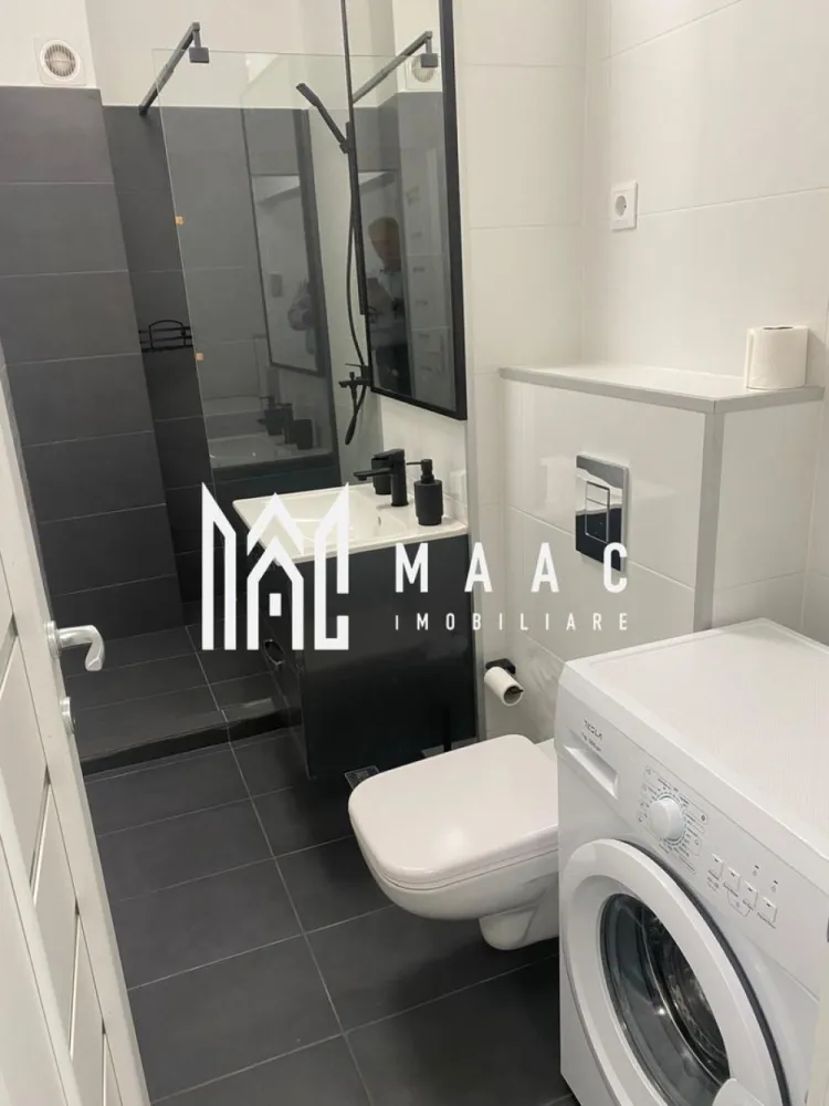 Apartament 2 camere | Decomandat | Etaj 1 | Vasile Aaron - MAAC Imobiliare oferă spre închiriere un apartament decomandat, recent renovat și finisat, complet mobilat și utilat, gata de locuit, in zona Vasile Aaron.

Apartamentul este compus din două camere, se află la etajul 1/4 , mobilă nouă, bucătărie închisă, complet utilată modern, baie si balcon inchis.

Locuința are o suprafață utilă de 51mp și 61.2 mp construiți.

Condițiile de închiriere: 
- Fără animale de companie 
- Durata contractuluiminim un an, cu posibilitate de prelungire.

Se percepe garantie in cuantumul unei chirii lunare.

Pentru mai multe detalii precizati telefonic ca ati vazut anuntul cu ID: CP3227817