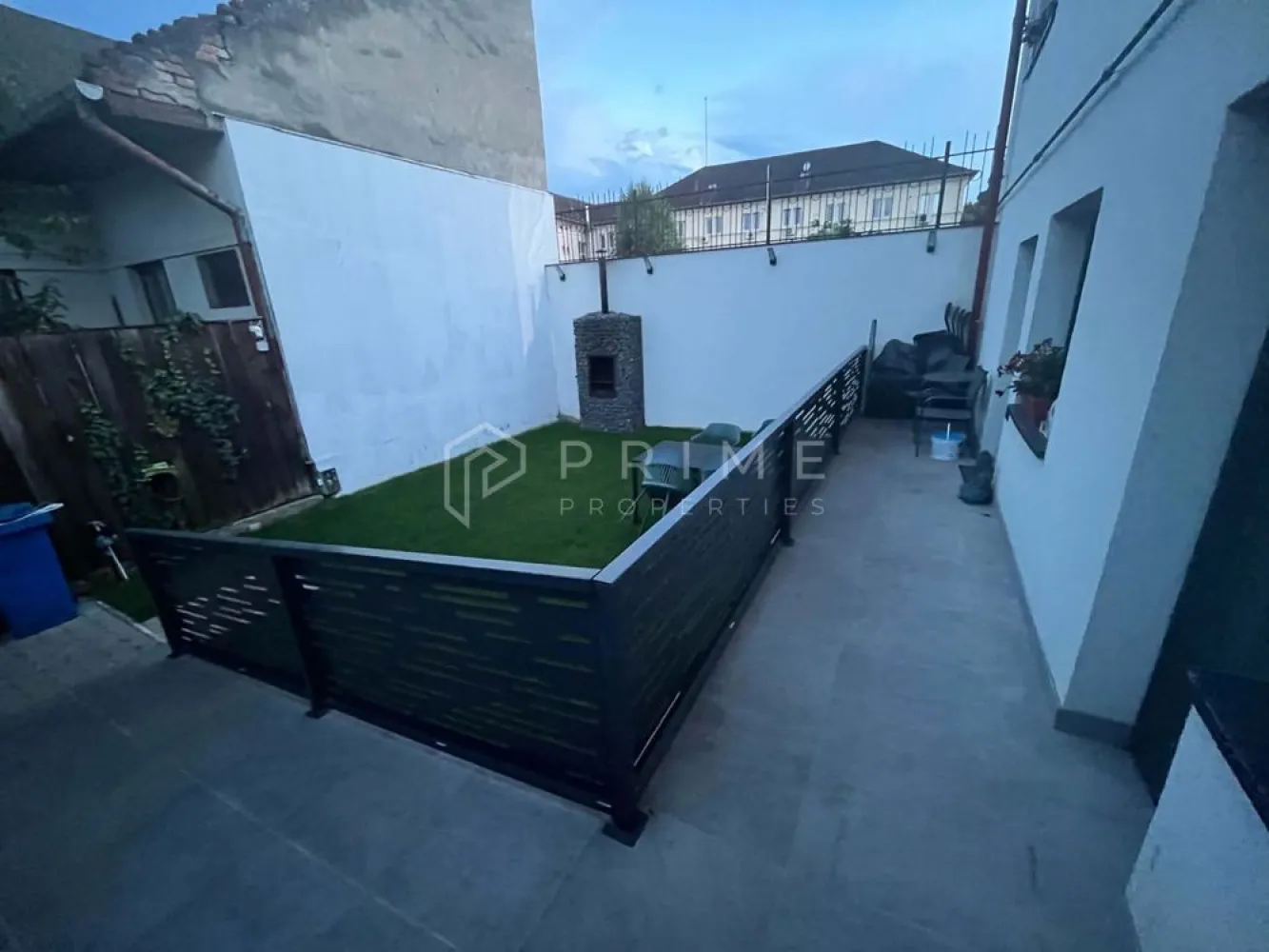 Casă cu 3 camere de închiriat –Curte privata, zona semicentrala