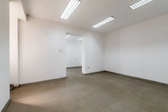 Spațiu comercial cu acces stradal, pe b-dul Decebal, ideal investiție