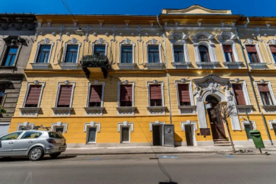 Spațiu comercial cu acces stradal, pe b-dul Decebal, ideal investiție