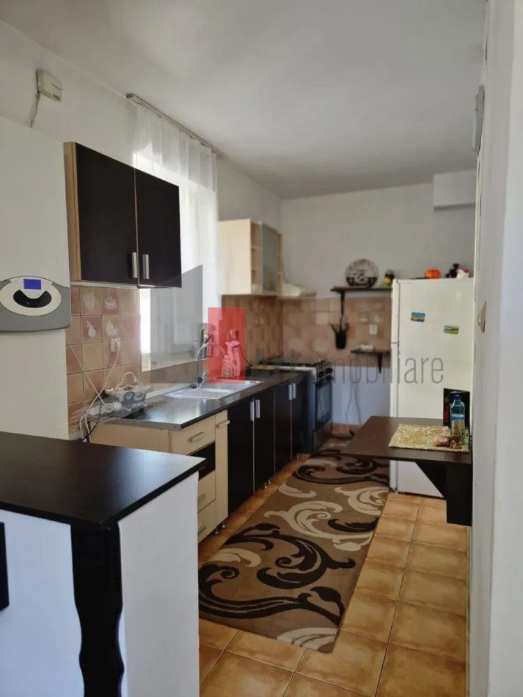 DUPLEX de vanzare 5 camere Giulesti