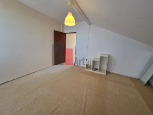 DUPLEX de vanzare 5 camere Giulesti
