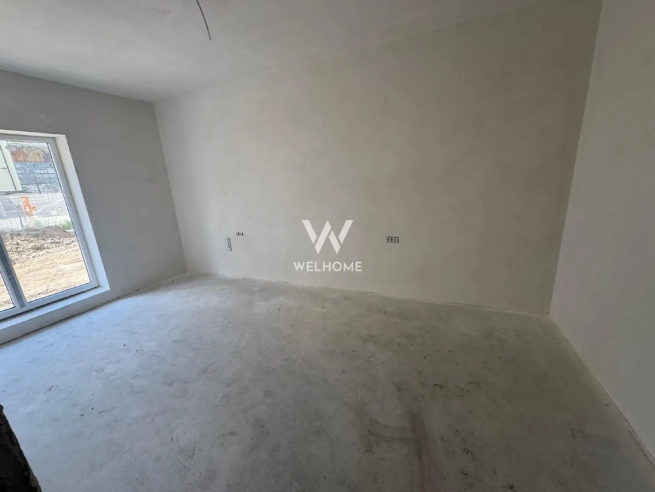 Apartament 2 camere + grădină | Lacul Binder, Sibiu | Parcare inclusă - Vă prezentăm un apartament cu 2 camere, situat într-o zonă în plină dezvoltare, în zona Lacul Binder, ideal pentru locuit sau investiție.

 Suprafață utilă: 39,23 mp
 Grădină proprie: 20 mp

Compartimentare:
 • hol
 • living open space cu bucătărie (cu ieșire pe balcon și în grădină)
 • baie
 • dormitor 

Se predă la stadiul de alb:
✔ geamuri termopan (3 foi sticlă)
✔ pereți tencuiți + glet
✔ șapă elicopterizată
✔ centrală proprie
✔ încălzire în pardoseală
✔ instalații trase

Se poate finisa la cheie contra cost.

 Loc de parcare inclus
 Posibilitate al doilea loc (în limita disponibilității)
 Spațiu depozitare pe balcon

💰 Preț: 88.500 €

📞 Pentru detalii sau vizionare, sună sau trimite mesaj.
Telefon: 0743030351 - Laura