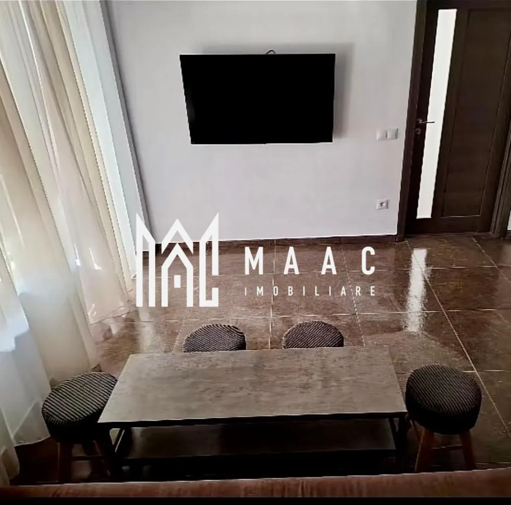 Apartament 2 camere I Decomandat I Selimbar, Str. Principesa Elisabeta - MAAC Imobiliare va propune spre vanzare un apartament modern cu 2 camere, decomandat, situat într-o zonă în plină dezvoltare din Șelimbăr, pe strada Principesa Elisabeta.

Locuința are o suprafață utilă de 38,4 mp și este amplasată la etajul 2 din 3 al unui imobil nou, construit în anul 2025.

Compartimentarea este eficientă și practică:

living luminos cu acces către balcon
dormitor confortabil
bucătărie separată
baie
hol

Un mare avantaj al proprietății este balconul generos de aproximativ 9 mp, cu acces atât din living, cât și din dormitor – ideal pentru relaxare.

Apartamentul se vinde echipat cu electrocasnice de calitate superioară Bosch, oferind confort și eficiență încă de la mutare.

În plus, proprietatea include două locuri de parcare, un beneficiu rar și foarte valoros.

Avantaje:

compartimentare decomandată
imobil nou (2025)
etaj intermediar
balcon spațios cu dublu acces
electrocasnice premium
2 locuri de parcare incluse

Ideal pentru locuință personală sau investiție.
Pentru mai multe detalii si programarea unei vizionari va rugam sa specificati ID: CP3044651.