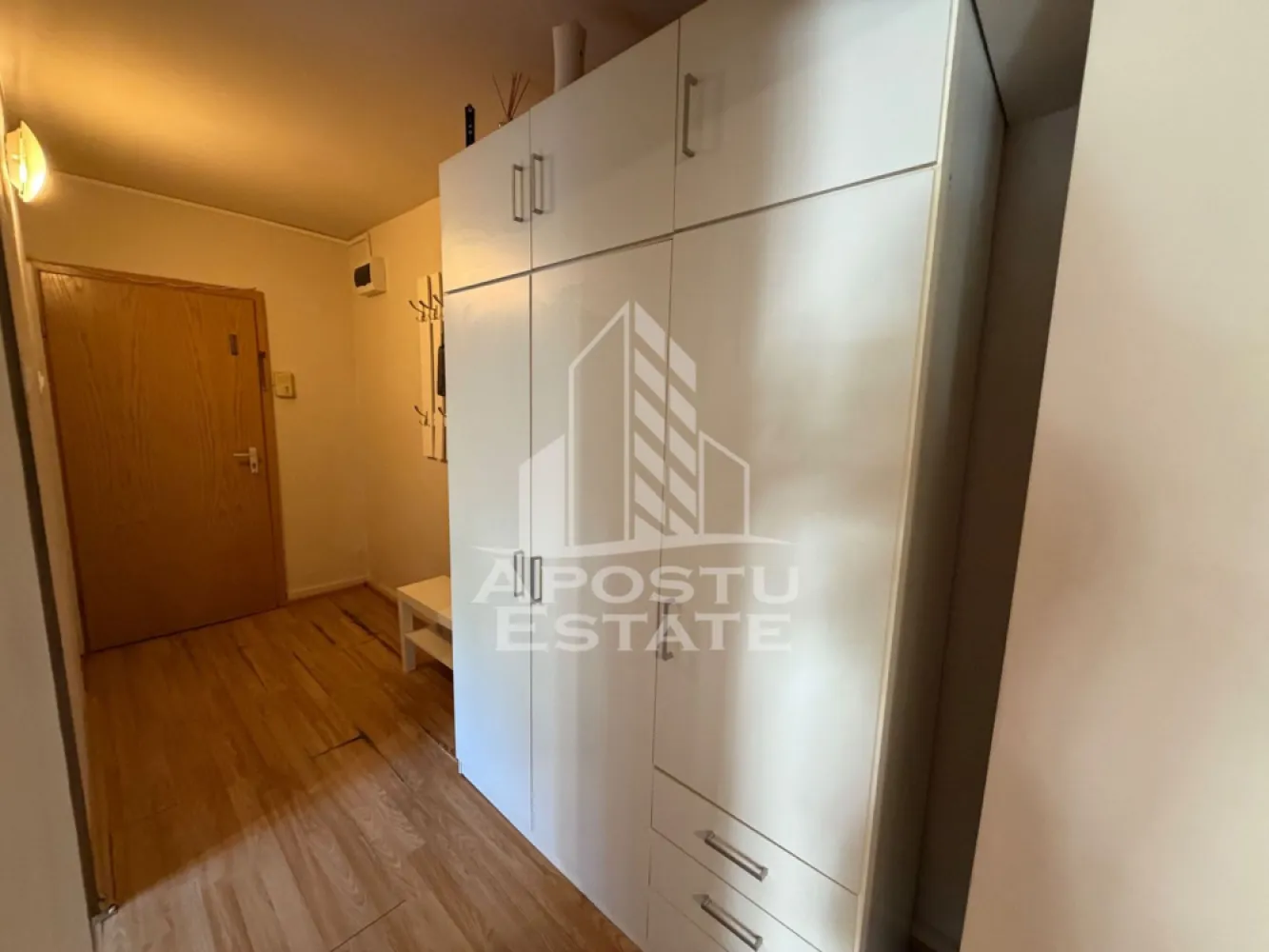 Apartament cu 2 camere de vanzare, etaj intermediar , Zona Bucovina
