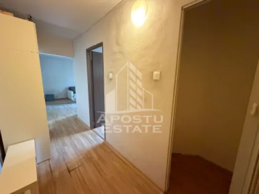 Apartament cu 2 camere de vanzare, etaj intermediar , Zona Bucovina