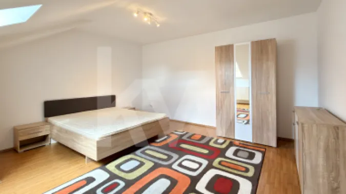 Apartament tip mansardă pe două niveluri, de închiriat, Calea Cisnădiei, Sibiu