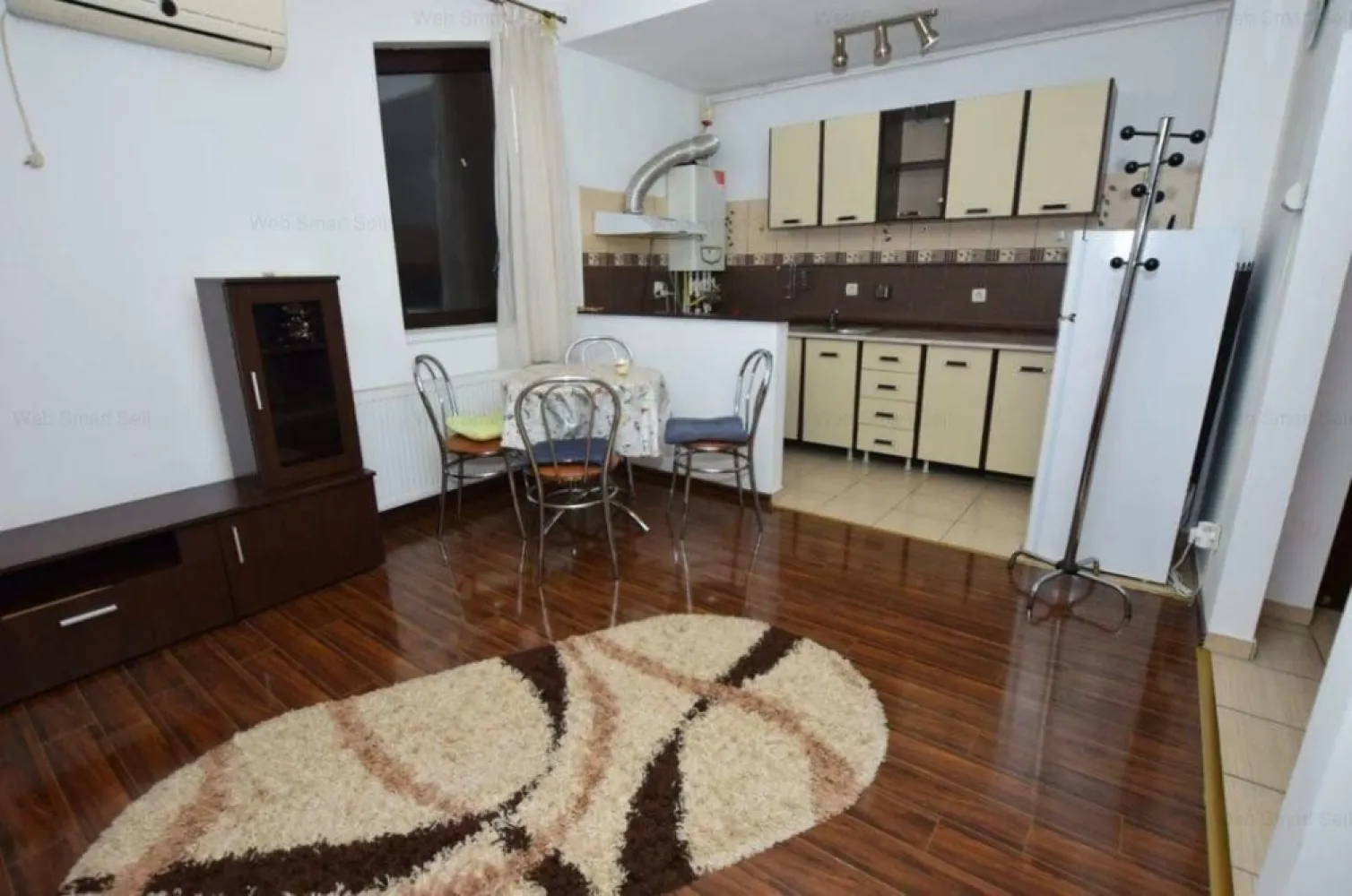 Ag BRASADAS vinde ap 2 cam etaj 4/4 Bucureştii Noi METROU. - Agenția BRASADAS vinde apartament cu 2 camere la etajul 4/4 in Bucureştii Noi langa statia de METROU, cu CENTRALĂ PROPRIE.

Sectorul 1, zona verde și linistita, toate facilităţile, localizare excelentă,

Magazine la îndemână: Lidl, Mega Image, Kaufland, Piaţa 16 Februarie.
Lângă Parcul Bazilescu, plimbări, aer curat, relaxare.

Suprafaţă utilă: 42 mp | Suprafaţă construită: 47,05 mp.

Se predă la cheie complet mobilat şi utilat
Toate actele sunt în regulă, pregătite de vânzare

In bucatarie, hotă Rohnson pentru un aer mereu proaspăt,

Centrală termica Immergas Eolo Star asigura conforttul termic garantat.
Aragaz Zanussi + frigider Indesit pregătite pentru deliciile tale culinare
Mobilier generos pentru depozitare eficientă
Senzor de gaz pentru siguranţă deplină.

Dormitor cu pat spaţios (210x170 cm) cu saltea confortabilă
Sifonier mare cu 4 uşi (2 cu oglinzi)
Comodă cu 5 sertare, perfect organizate.

Living cu canapea confortabilă + 2 fotolii extensibile
Televizor Samsung + telecomandă.
Aer condiţionat Asaka
Masă extensibilă din lemn + 4 scaune cu perne
Mobilier elegant şi spaţios pentru un plus de organizare

Baie cu cadă perfectă pentru relaxare
Mobilier inteligent pentru depozitare eficientă.
Maşină de spălat Indesit â€“ fără griji pentru rufe

In hol, cuier, pantofar, oglindă, totul organizat perfect
Interfon pentru siguranţă şi confort
De ce să alegi acest apartament?

Mutare imediată fără stres, fără mobilă şi electrocasnice
Mobilat şi utilat complet â€“ economiseşti timp şi bani

Centrală proprie (facturi foarte mici, în jur de 50-70 lei curent şi, în lunile de iarnă, 100-200 lei gaz).

Pentru mai multe oferte accesați www.brasadas.com.