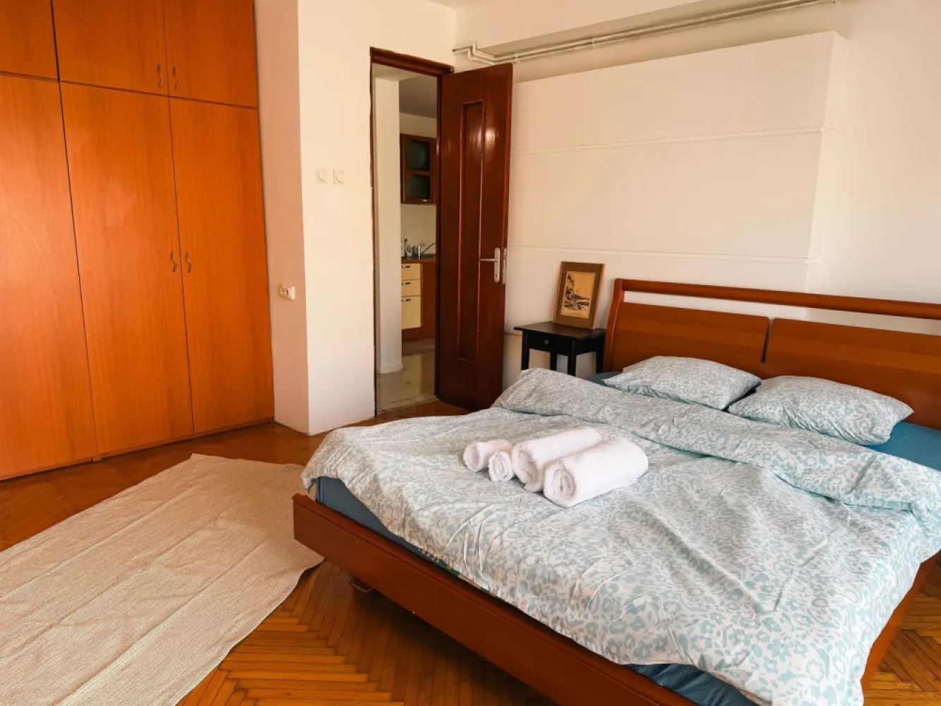 Apartament 2 camere de inchiriat Piata Romana | Spatios si luminos