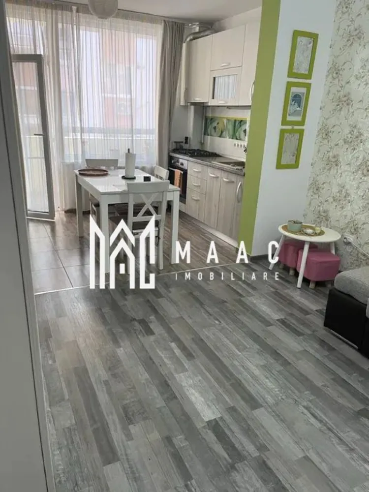 Apartament 3 camere | Etaj 2 | Balcon | Arhitectilor - MAAC Imobiliare vă prezintă spre vânzare un apartament cu 3 camere, situat la etajul 2 din 3 în zona Cartierul Arhitecților.

Caracteristici:
Apartament decomandat.
Suprafață utilă de 56 mp.
Situat la etajul 2.
Imobil construit în anul 2016.
Loc de parcare privat inclus în preț.

Compartimentare:
Hol de acces.
Living cu bucătărie open space.
2 dormitoare.
2 băi, dintre care una dotată cu cadă și geam de aerisire.
Balcon de 3,85 mp.

Dotări și finisaje:
Centrală termică proprie.
Încălzire prin calorifere.
Spații bine organizate și luminoase.

Avantaje locație
În apropiere se află magazine, spații de joacă și stații de autobuz.

Pentru mai multe detalii precizati telefonic ca ati vazut anuntul cu ID: CP2982192
