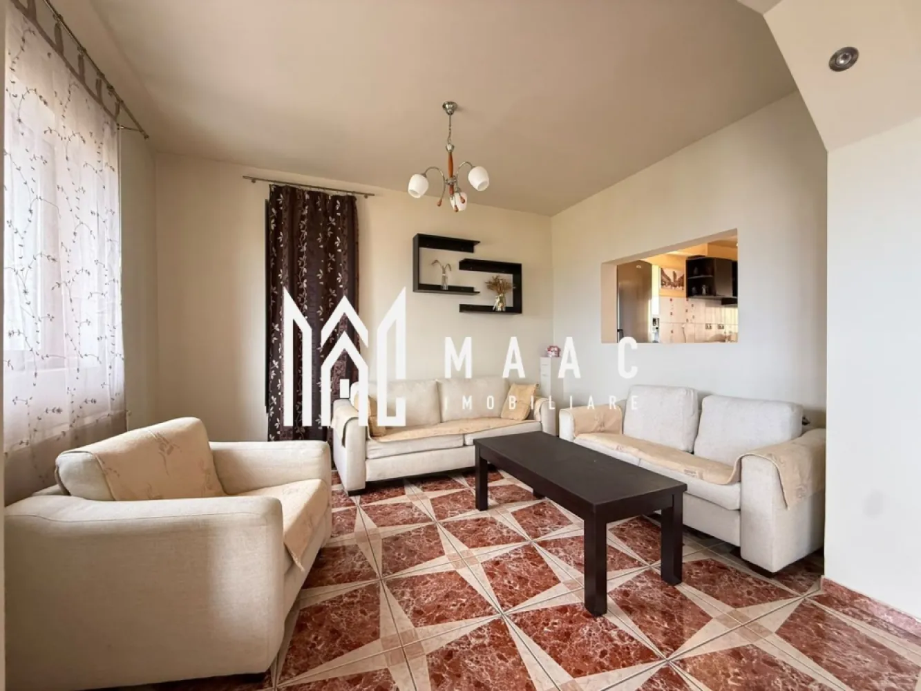 Apartament 4 camere | 130mp | 2 Bai | 2 Balcoane | V. Aaron - MAAC Imobiliare va ofera spre inchiriere un Apartament situat pe strada Semaforului.

Apartamentul este compus din:
-3 Dormitoare
-Living
-Bucatarie
-2 Bai
- 2 Balcoane
-Debara

Apartamentul se inchiriaza mobilat si utilat complet .

Pentru mai multe detalii astept telefonul dumneavoastra cu specificatia ca ati vazut anuntul cu ID: CP3130146