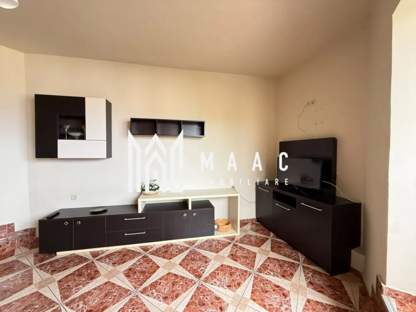 Apartament 4 camere | 130mp | 2 Bai | 2 Balcoane | V. Aaron