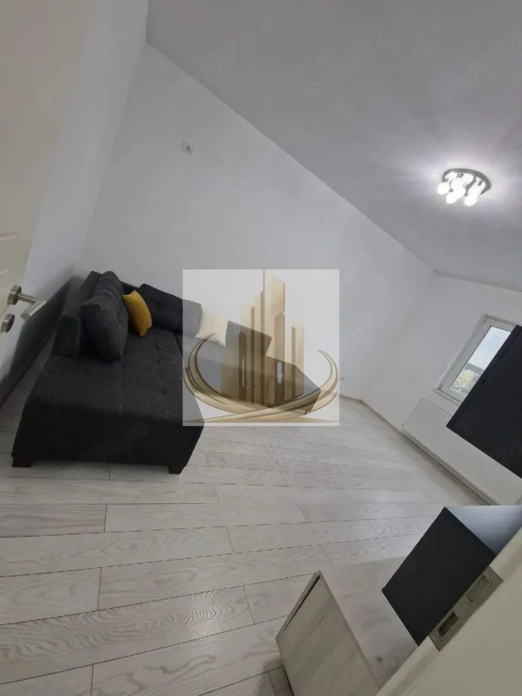 🏡 Apartament 2 camere Lux, Calea Urseni - 🏡 Apartament 2 camere modern – Calea Urseni

Grand Mobilis Imobiliare vă propune spre închiriere un apartament modern cu 2 camere, situat în zona Soarelui, pe Calea Urseni 

✔ Compartimentare eficientă:

* 1 dormitor confortabil
* Living spațios
* Bucătărie închisă

✔ Complet mobilat și utilat:

* Frigider
* Aragaz + cuptor
* Hotă
* Cuptor cu microunde
* Mașină de spălat

✔ Confort sporit:

* Centrală proprie cu calorifere
* Baie modernă cu cadă
* Finisaje moderne

📍 Locație bună, cu acces facil către puncte de interes, magazine și mijloace de transport.

💶 Chirie: 350 €/lună
💰 Garanție: 350 €

📞 Pentru mai multe informații sau programarea unei vizionări, vă stăm la dispoziție!