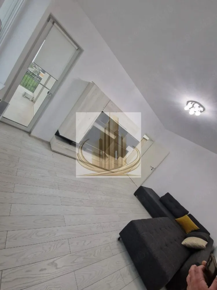 🏡 Apartament 2 camere Lux, Calea Urseni - 🏡 Apartament 2 camere modern – Calea Urseni

Grand Mobilis Imobiliare vă propune spre închiriere un apartament modern cu 2 camere, situat în zona Soarelui, pe Calea Urseni 

✔ Compartimentare eficientă:

* 1 dormitor confortabil
* Living spațios
* Bucătărie închisă

✔ Complet mobilat și utilat:

* Frigider
* Aragaz + cuptor
* Hotă
* Cuptor cu microunde
* Mașină de spălat

✔ Confort sporit:

* Centrală proprie cu calorifere
* Baie modernă cu cadă
* Finisaje moderne

📍 Locație bună, cu acces facil către puncte de interes, magazine și mijloace de transport.

💶 Chirie: 350 €/lună
💰 Garanție: 350 €

📞 Pentru mai multe informații sau programarea unei vizionări, vă stăm la dispoziție!