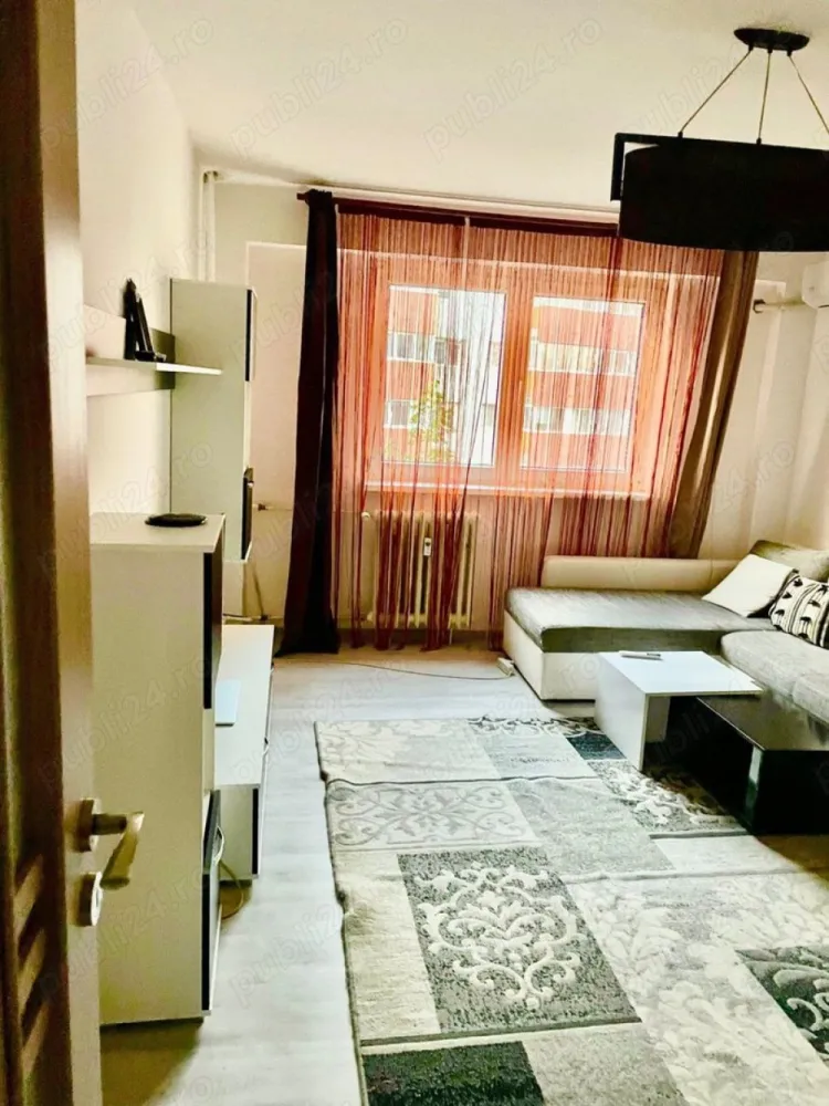Apartament 2 camere de inchiriat Lacul Tei - Inchiriez apartament in zona Tei pe termen lung 
Spațios si luminos aflat într-o zonă f bună școala și grădinița în fata blocului parcul Tei și Plumbuita și metrou Obor la 2 statii de autobuz tramvai 
Complet mobilat și utilat majoritatea noi (canapea, mobilă, mașină spalat, frigider) 
Aer conditionat, căldură și apă caldă Radet coloană apă inlocuita complet in vara anului trecut
Mă puteti contacta fără intermediari la :
Zero șapte șapte trei opt doi noua trei trei zero