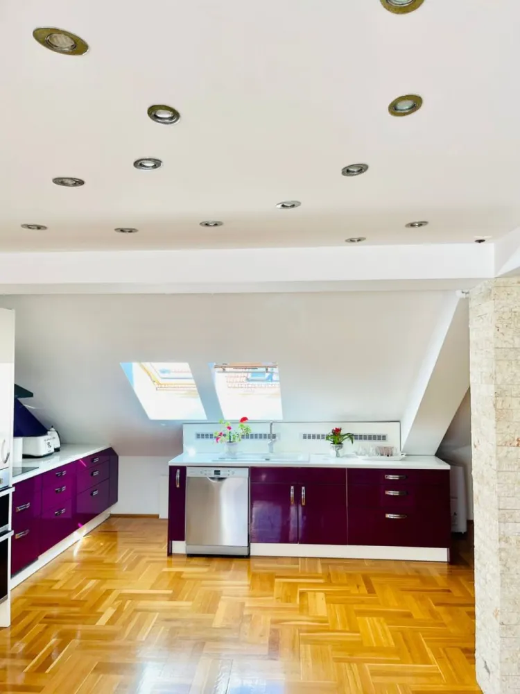 Brasadas vinde apartament cu 3 camere, NOU 116mp. - Agenția BRASADAS vinde apartament cu 3 camere, NOU 116mp.