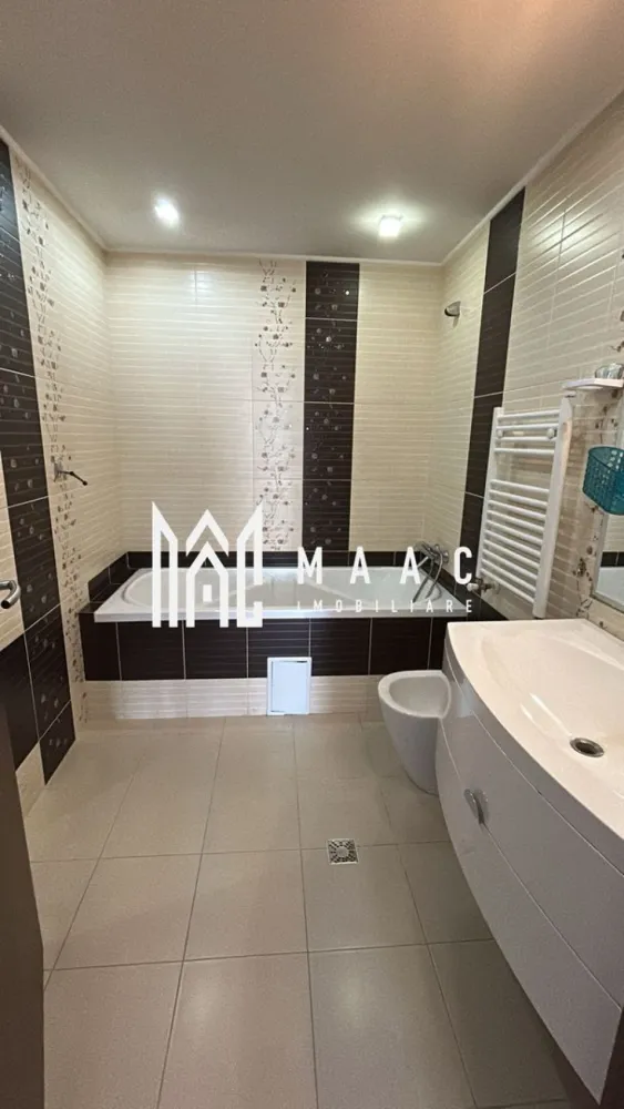Apartament modern I 3 camere I 2 bai I Garaj I Lift