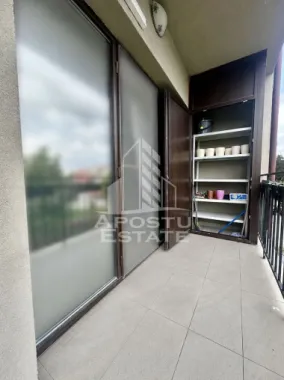 Apartament cu 2 camere, bucatarie inchisa, etaj 1, zona centrala Giroc