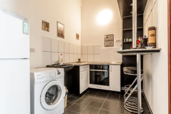 Apartament ultracentral cu 3 camere plus un bonus Comision 0