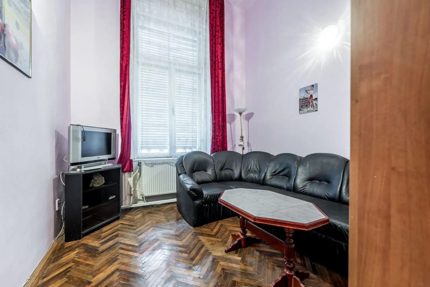 Apartament ultracentral cu 3 camere plus un bonus Comision 0