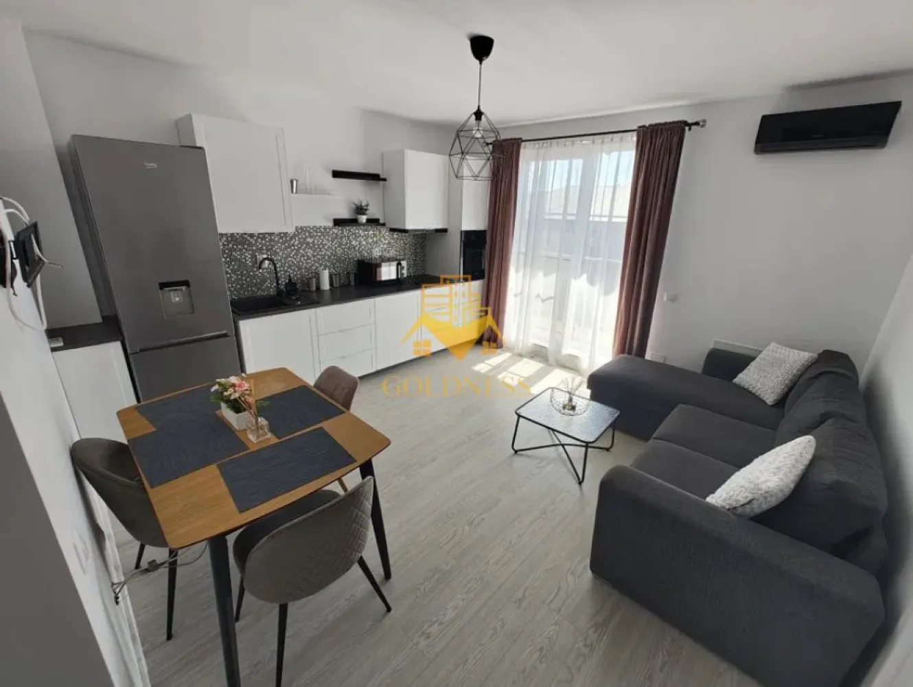 2 camere open space, modern, Valea Chintaului