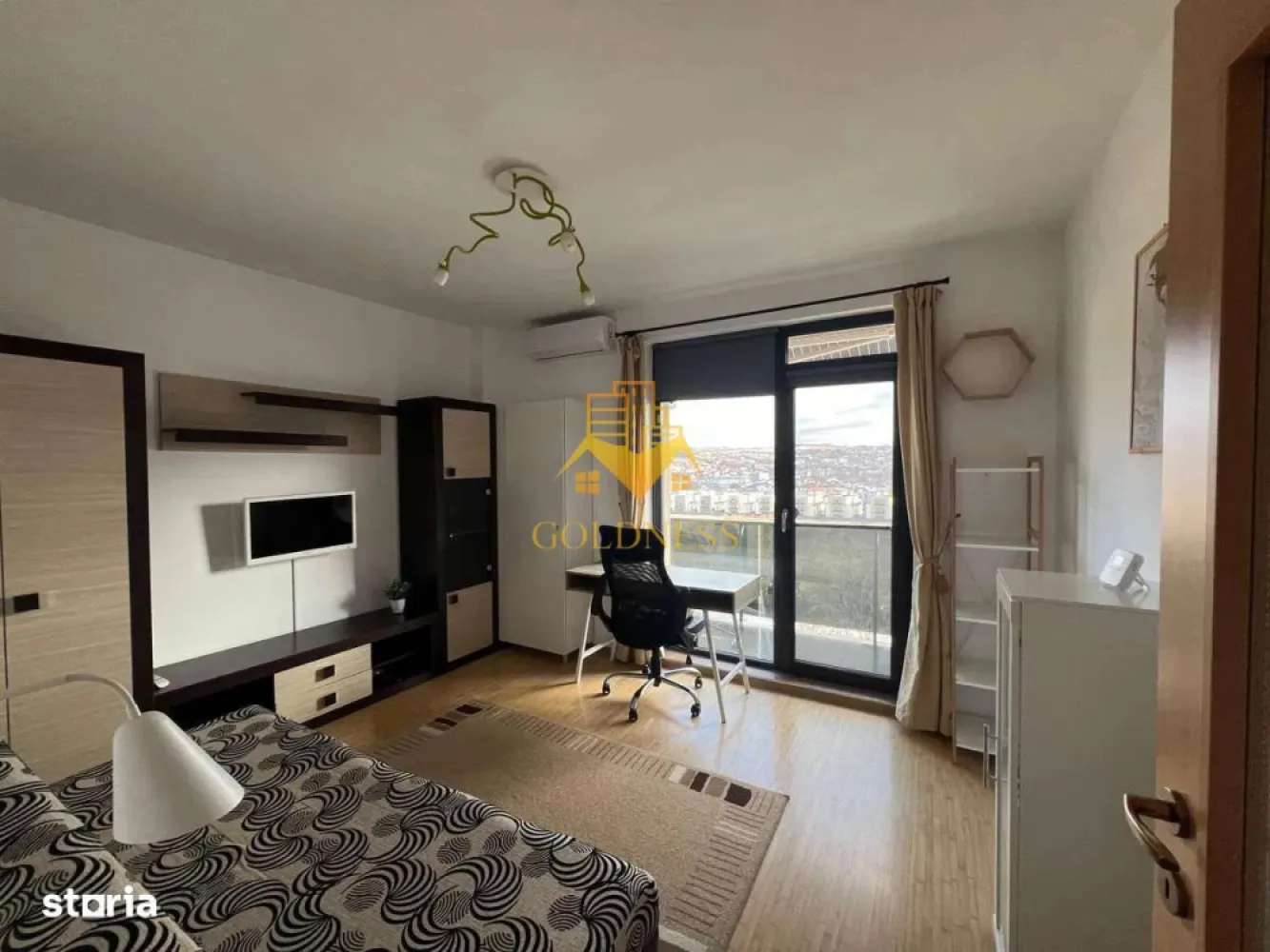 O camera, Borhanci,Parcare subterana, Romul ladea, Profi, AC. - GOLDNESS Imobiliare vă propune spre închiriere un apartament cu o camera complet mobilata și utilata, la etajul 5 într-un imobil de 6 etaje, în Cartierul Borhanci .
Parcare subterana inclusa!
Se află în apropierea stațiilor de transport în comun, magazine, restaurante, spații verzi, farmacii, etc. 

Apartamentul este compartimentat astfel:
 - living cu canapea extensibilă, loc de servit masa, iesire pe balcon, birou
 - bucatarie complet utilată și mobilată,
 - baie cu cada, calorifer port prosop și dulap pentru depozitare.
 -balcon 6 mp.

Imobilul este dotat cu toate cele necesare- centrală proprie, frigider, aragaz, hotă, mașină de spălat haine, etc. 

Dacă sunteți interesați de acest apartament și doriți să îl vizionați, dar și pentru alte oferte nu ezitați să ne contactați telefonic sau prin e-mail. Vă stăm la dispoziție!
Pentru intermediere se percepe un comision de 50% din prețul chiriei!