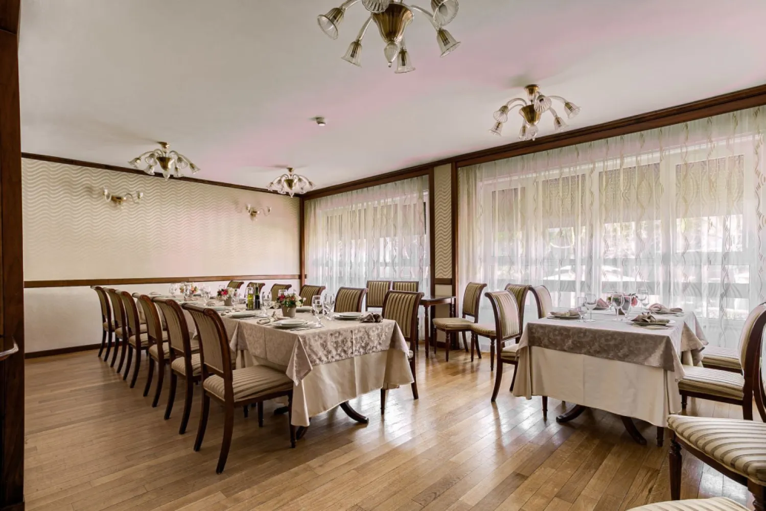 Oportunitate de investiție: Hotel Best Western de 4 stele Arad - Român