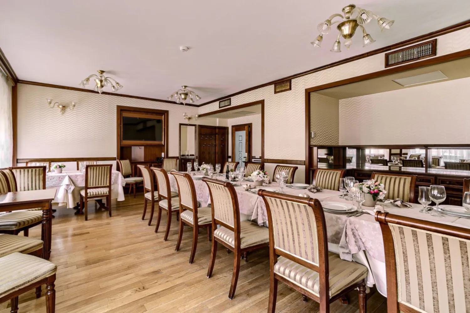 Oportunitate de investiție: Hotel Best Western de 4 stele Arad - Român
