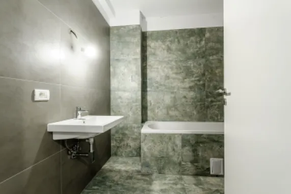 XCity Towers: 3 camere modern, etaj 2, living generos
