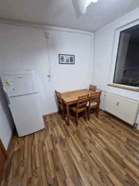 proprietar 2 camere decomandat Obor langa metrou