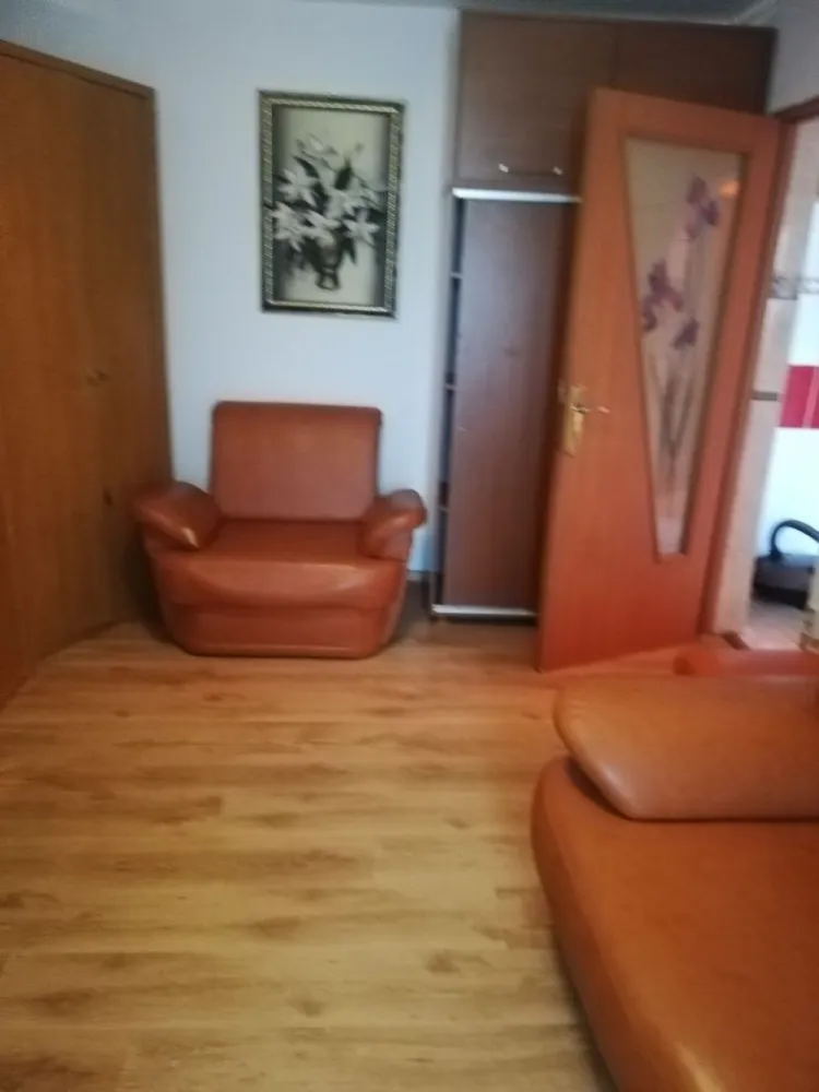 Închiriez apartament doua camere, în Doamna Ghicaa - Închiriez ap. 2 camere et . 8/10 situat în Doamna Ghica, Colentina, sect 2, mobilat preț 500€