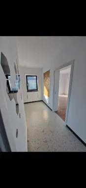 Ag BRASADAS vinde Casa P+1 in MIROSLAVA.