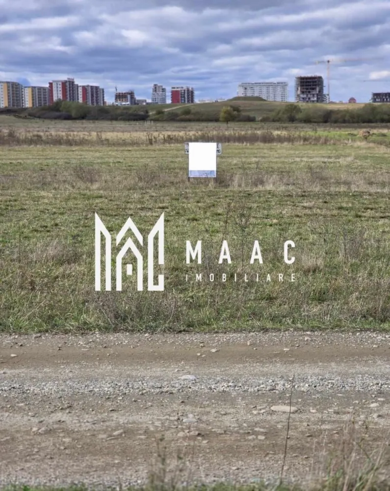 Parcele 400 mp | Extravilan | Șelimbăr - MAAC Imobiliare vă propune spre vânzare parcele de teren extravilan, amplasate în zona Șelimbăr.

Terenul este împărțit în loturi, având: 
-> 6 parcele de 400 mp, fiecare avand pretul de 29.000 EUR
->CF individual pentru fiecare parcelă, înregistrate în Eterra.

Cele mai apropiate utilități se află la 150 m de teren.

Pentru mai multe detalii, vă rugăm să specificați telefonic că sunteți interesat/ă de anunțul cu ID: CP2796612 .