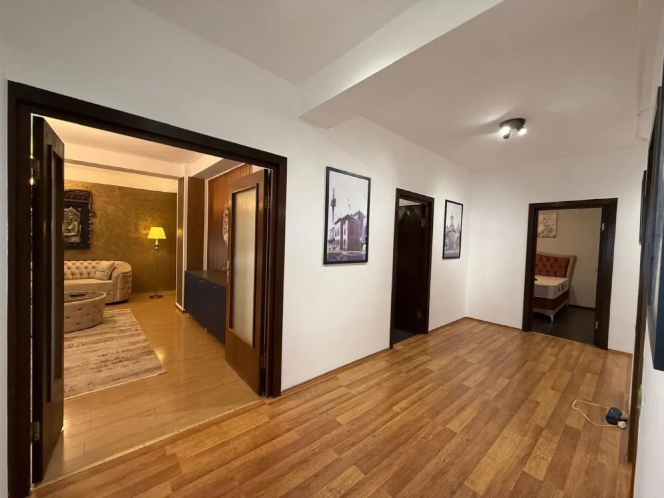 De inchiriat apartament premium cu vedere directă la Dunăre, 1000 euro