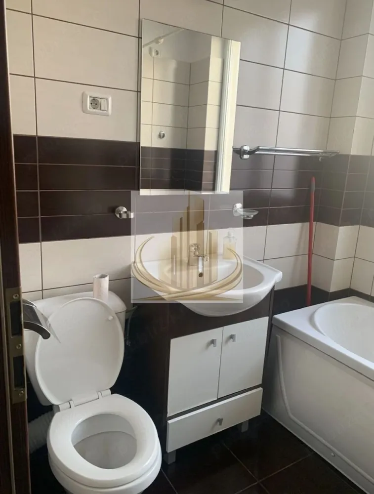 ✨Ap 2 camere- Girocului Mobilat&utilat - Grand Mobilis Imobiliare vă propune spre închiriere un apartament modern, ideal pentru un stil de viață confortabil.

📍 Situat în Girocului intr-o zonă liniștită, cu acces facil către mijloace de transport, magazine și puncte de interes (Profi, Kaufland, Lidl).

⸻

🏡 Detalii proprietate

* Compartimentare: decomandat
* Etaj: 3 din 5, bloc cu lift
* Dotări complete, pregătit pentru mutare imediată

⸻

🛋️ Compartimentare

* Hol generos
* Living luminos cu balcon
* Bucătărie închisă
* Dormitor matrimonial
* Baie cu cadă

⸻

🌟 Dotări & beneficii

* Mobilat și utilat complet
* Aer condiționat
* Mașină de spălat rufe
* Frigider, cuptor electric, plită pe gaz, hotă, cuptor cu microunde
* TV în living

⸻

📍 Avantaje locație

* Aproape de magazine (Profi la parter, Kaufland, Lidl)
* Acces rapid la transport în comun
* Zonă liniștită, ideală pentru locuit

⸻

💶 Preț: 400 €/lună
🔒 Garanție: echivalentul unei luni de chirie

⸻

📌 Condiții

* Se închiriază pe termen lung
* Nu se acceptă animale de companie
* Preferabil chiriași serioși, nefumători

⸻

📞 Pentru mai multe detalii sau programare vizionare:
Grand Mobilis Imobiliare