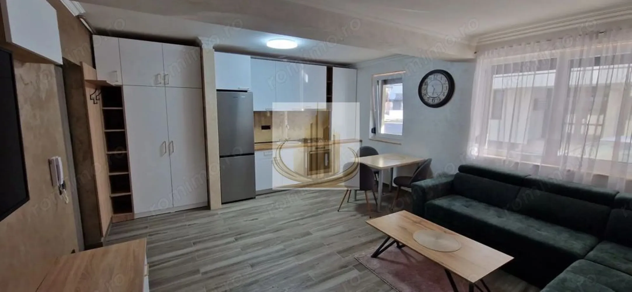 🏡Grand Mobilis vă propune spre vânzare ap premium 2 camere✨ - Iti doresti un apartament modern, fara bătăi de cap, Intr o zona liniștită și in plina dezvoltare? Acesta poate fi exact ce cauți!
Grand Mobilis vă propune spre vânzare un apartament modern cu 2 camere, situat în zona Braytim, în apropiere de strada Muzicescu (str. Tosca), într-un imobil nou, construit în 2023.

🏡 Detalii proprietate:

* Suprafață: 47 mp
* Compartimentare practică
* Situat la parter
* Fără balcon / terasă

✨ Dotări și finisaje premium:

* Centrală proprie
* Încălzire în pardoseală
* Termostat în fiecare cameră, inclusiv baie
* Aer condiționat
* Rulouri la geamuri
* Baie modernă cu duș walk-in
* Pereți finisați cu decorativă
* Mobilier realizat la comandă, de foarte bună calitate

🛋️ Apartamentul se vinde complet mobilat și utilat, exact ca în fotografii – gata de mutare imediat

📍 Locație liniștită, cu acces facil către oraș. Imobilul aparține de Giroc.
📊 Costuri reduse de întreținere – impozit aproximativ 150 lei/an.
ID intern CP3048999