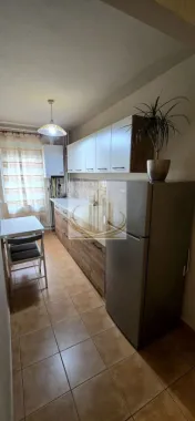 Apartament cochet, renovat complet, parter înalt – zonă liniștită