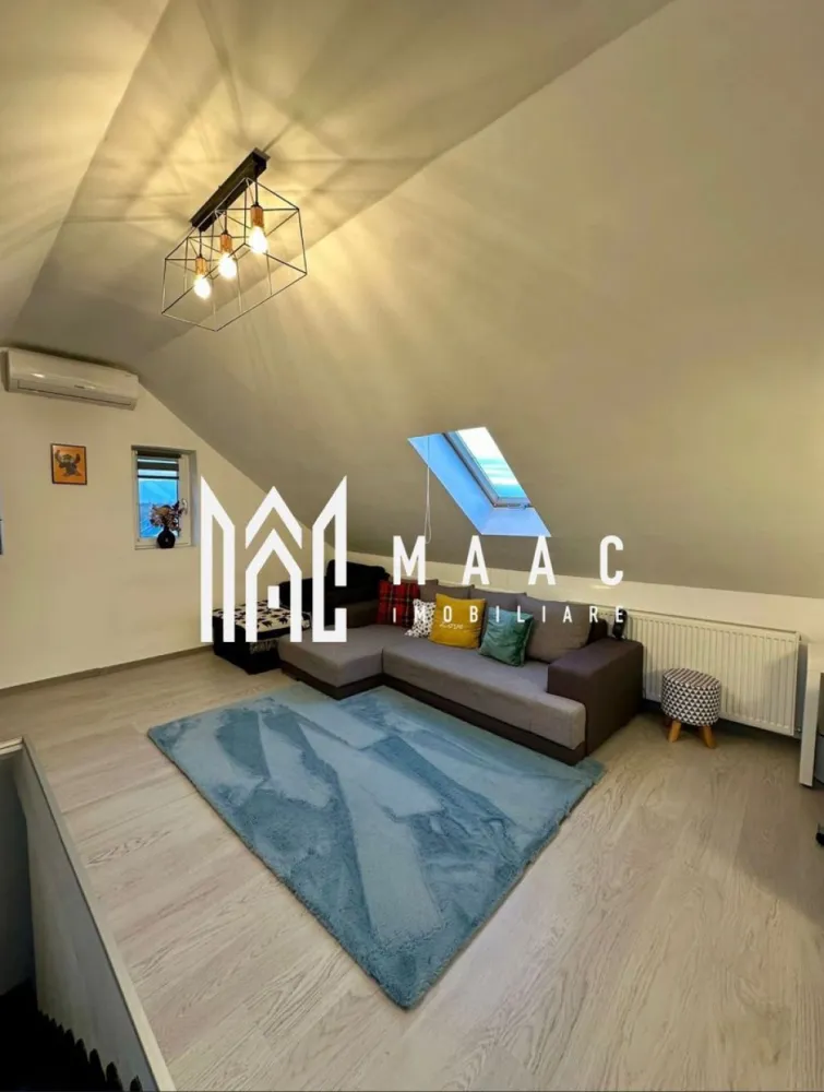 Apartament 3 camere | 90 MPU | Cartierul Arhitectilor - Sibiu - MAAC Imobiliare va propune spre vanzare un apartament spațios și elegant, cu o suprafață utilă de 90 mp, situat în Cartierul Arhitecților – una dintre cele mai liniștite și apreciate zone rezidențiale din Sibiu.

Locuința este amplasată într-o vilă exclusivistă, cu regim redus de înălțime (doar 2 etaje), oferind un plus de intimitate și confort.

Detalii și beneficii:

Suprafață utilă: 90 mp
Complet mobilat și utilat, cu finisaje de calitate
Se predă la cheie, exact cum este prezentat
Living generos dotat cu colțar confortabil
Dormitor amenajat cu pat matrimonial
Bucătărie complet echipată: frigider, espressor, electrocasnice moderne
Mașină de spălat inclusă
Dotări complete – ideal pentru mutare imediată
2 locuri de parcare private incluse

Imobilul se află într-o zonă aerisită, liniștită, perfectă pentru locuit, dar și pentru investiție, având acces facil către oraș.
Pentru mai multe detalii si programarea unei vizionari va rugam sa specificati ID: CP3046448.