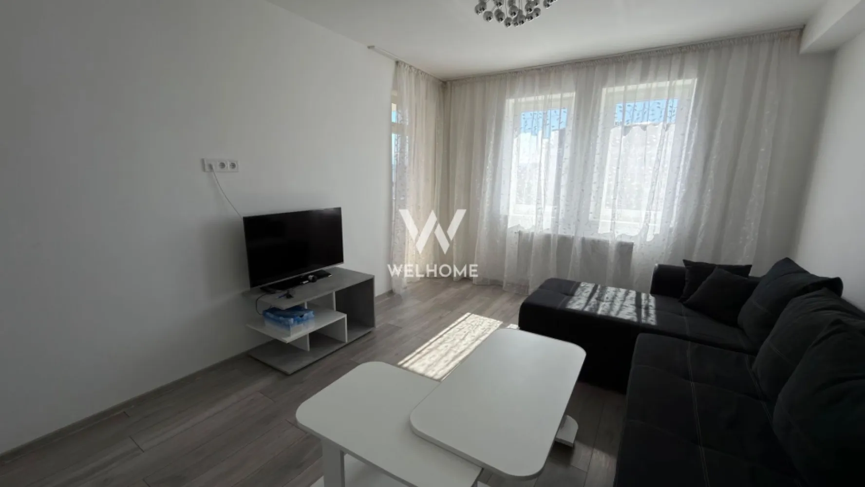 Apartament 3 camere modern - ansamblul Henri Coanda - Apartament 3 camere cu bucatarie separata - zona Henri Coanda, Sibiu

Suprafata utila: 63 mp
Apartamentul se afla la etajul 3 al unui bloc cu lift.
Compartimentat astfel: hol acces, living, bucatarie, dormitor mare, dormitor mic(nemobilat), 2 bai, 2 balcoane.
Situat intr-o zona buna cu acces facil la shopping city, magazine, scoli, mijloace de transport, supermarket etc.
Detine un loc de parcare.
Perioada minima inchiriere 12 luni.
Nu se accepta animale de companie.

Chirie lunara: 400 Euro + garantie
Se perecepe comision client 50% din prima chirie
Telefon: 0747.639.802