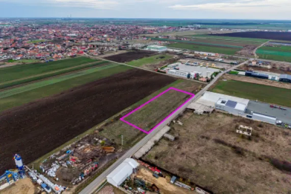Teren cu acces DN7 și A1, ideal pentru dezvoltări industriale