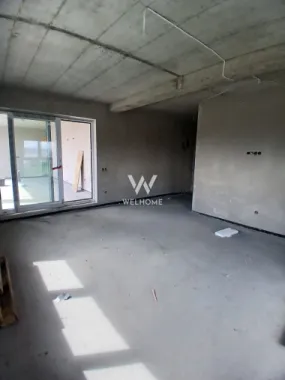 Penthouse pe malul lacului, cu terasă panoramică 90 mp