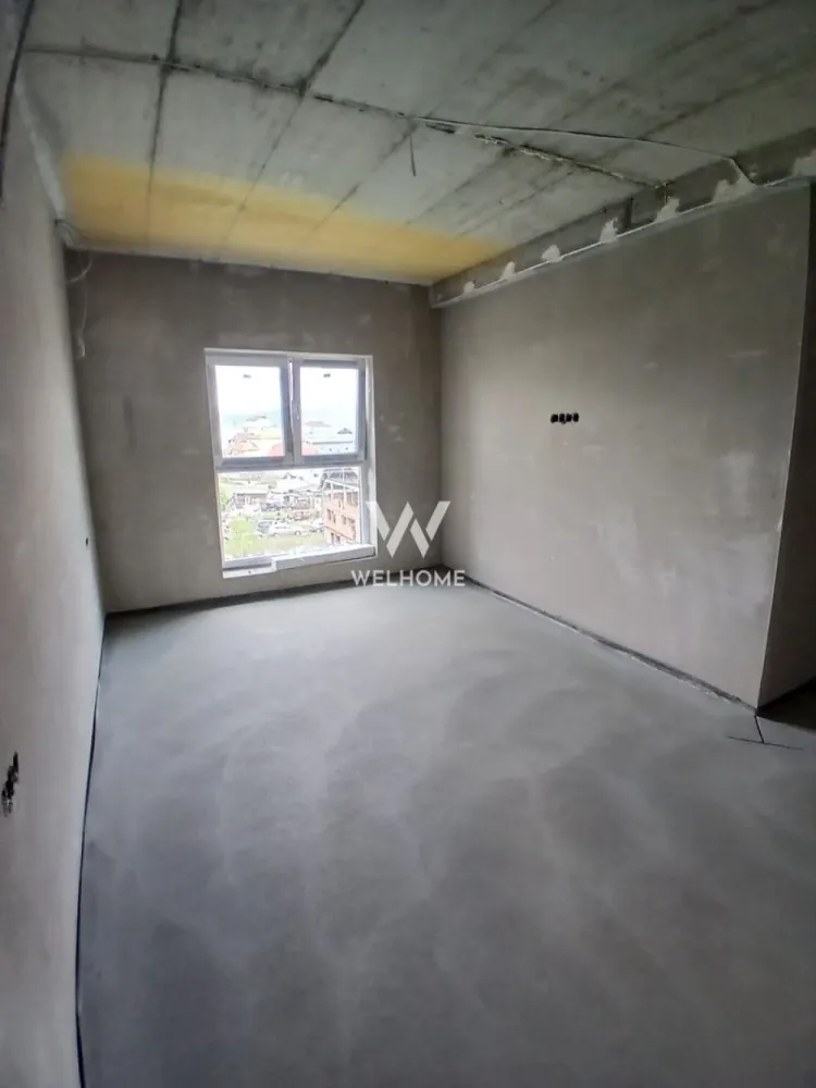 Penthouse pe malul lacului, cu terasă panoramică 90 mp