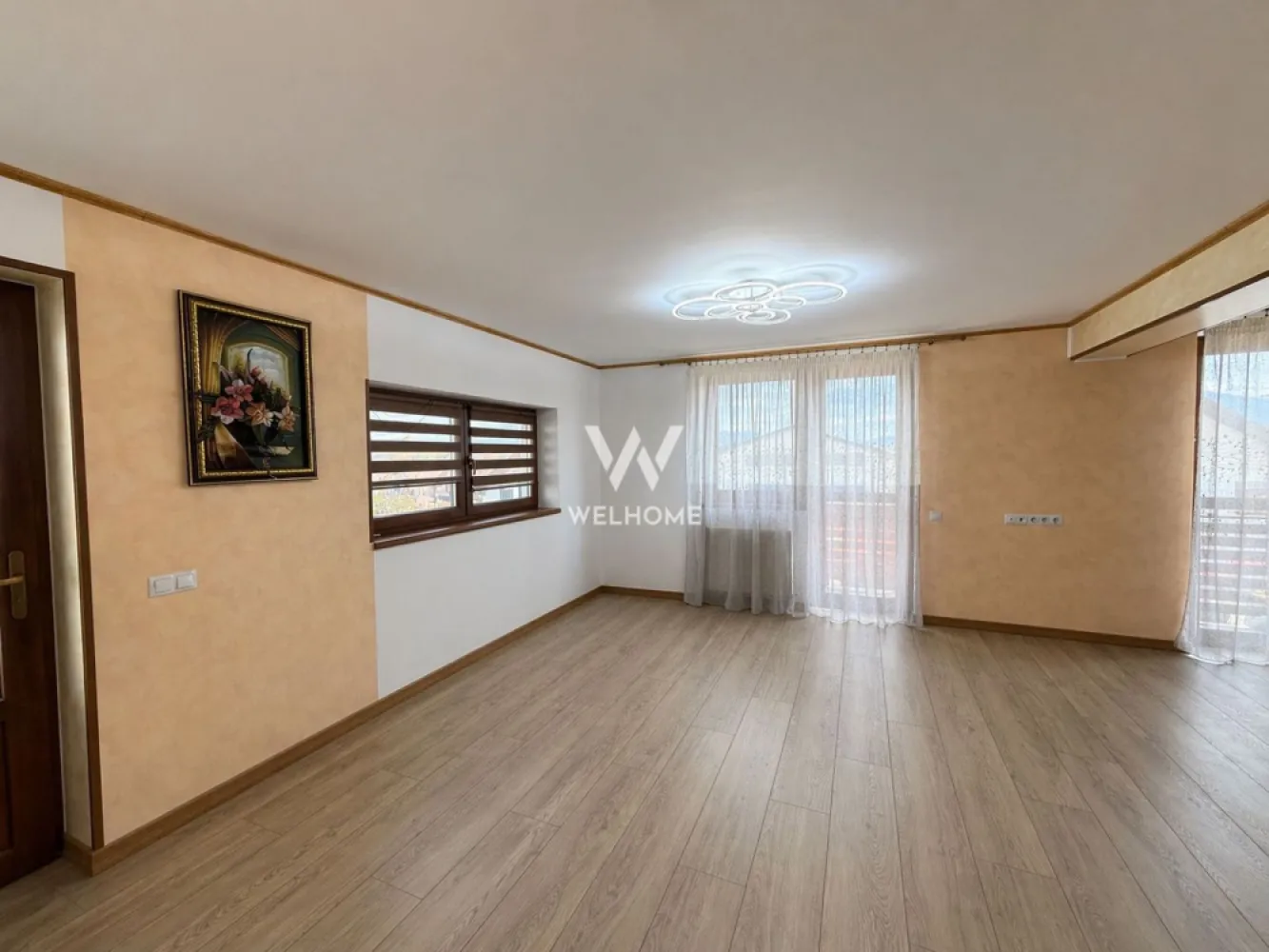Casa 5 camere cu teren GENEROS si CARPORT - Cartierul Arhitectilor