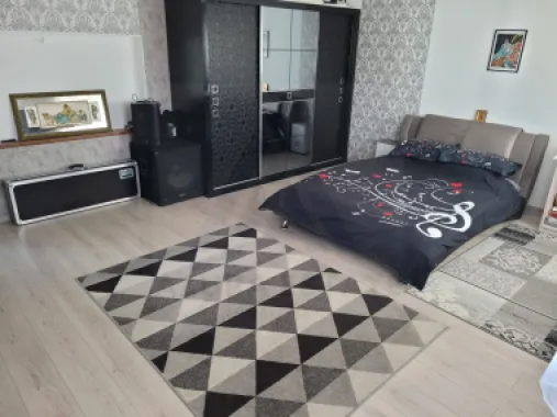Casa la cheie 5 camere 250 mp curte libera 4 bai P+1+M Arhitectilor