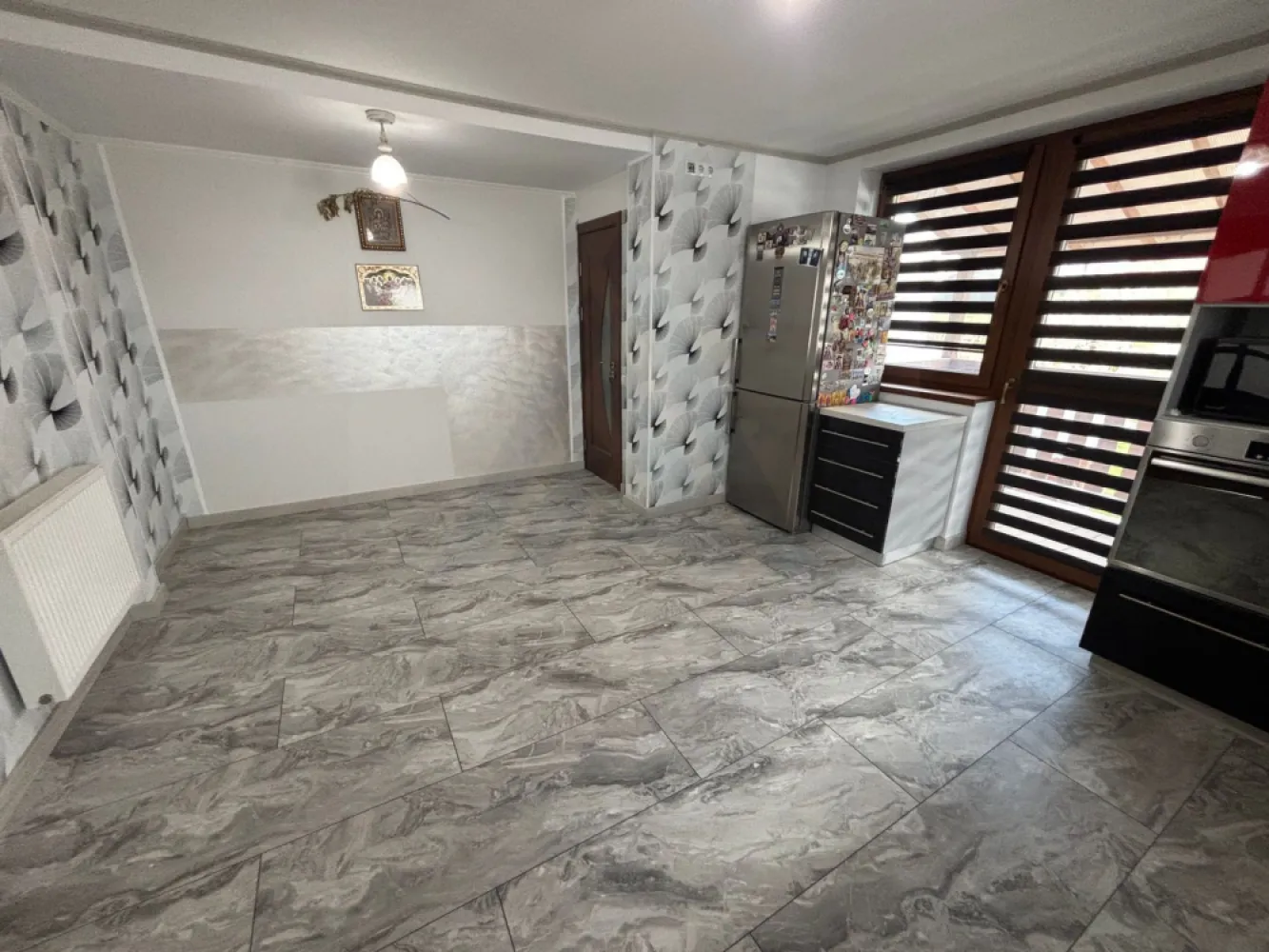 Casa la cheie 5 camere 250 mp curte libera 4 bai P+1+M Arhitectilor