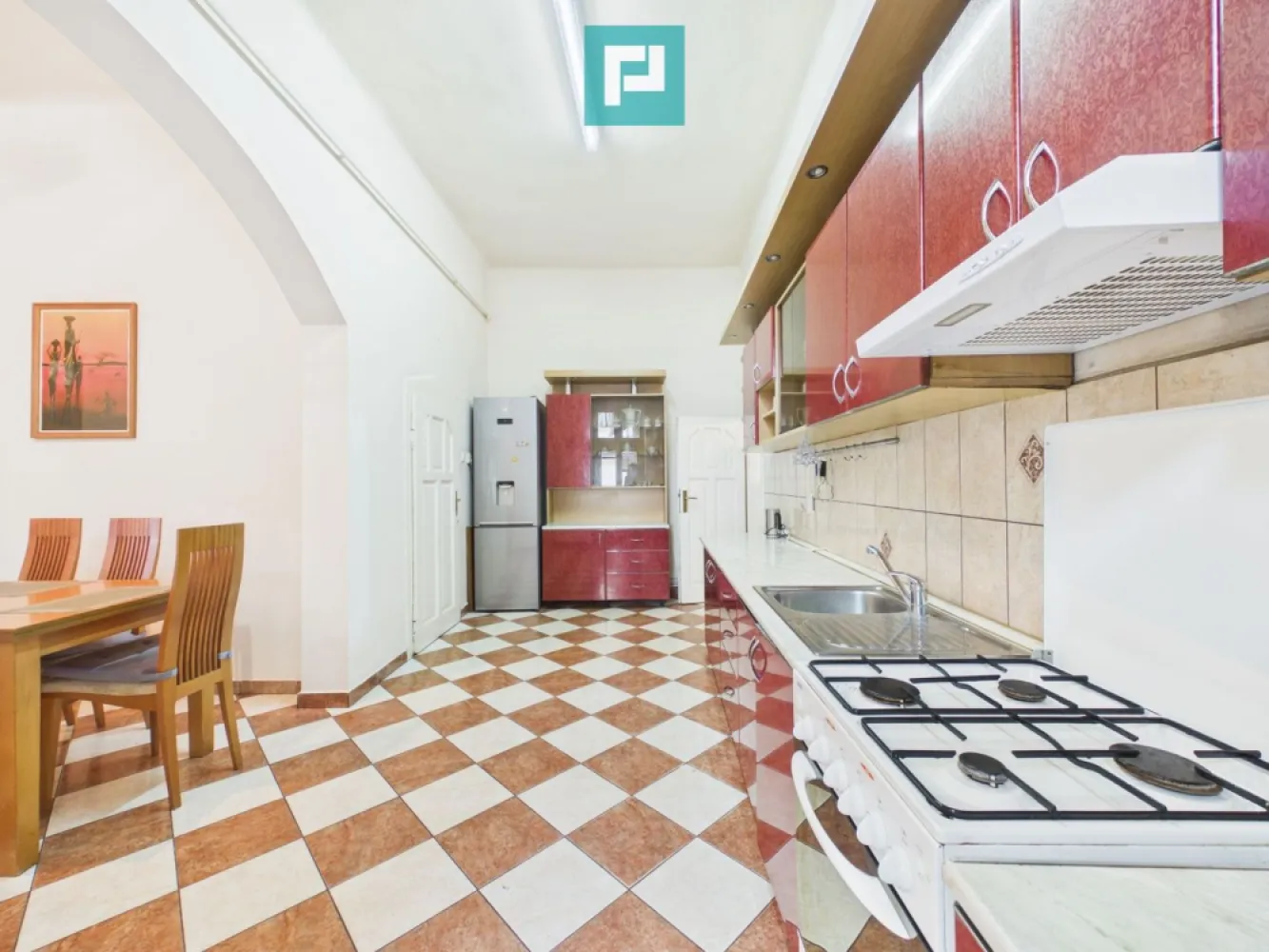 Apartament generos cu 3 camere – Zona Centrală