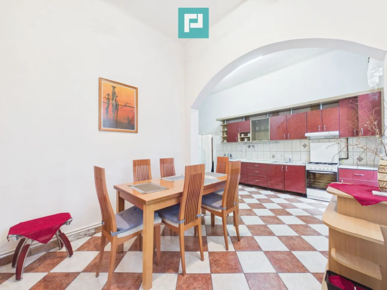 Apartament generos cu 3 camere – Zona Centrală