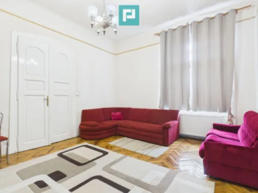 Apartament generos cu 3 camere – Zona Centrală
