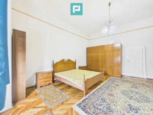 Apartament generos cu 3 camere – Zona Centrală
